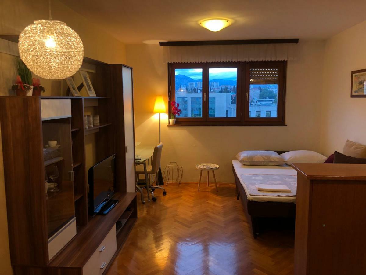 Garsonjera Katarina Appartamento Spalato Esterno foto