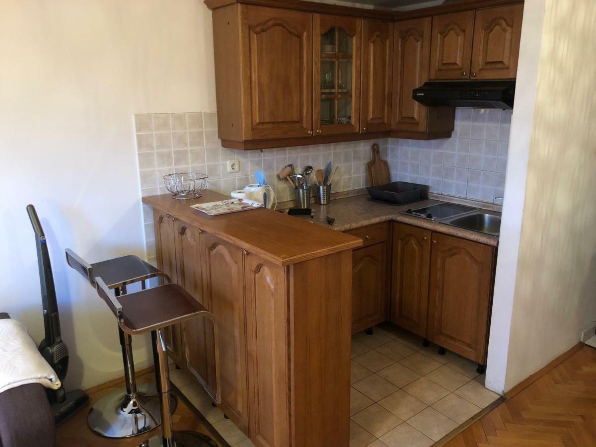 Garsonjera Katarina Appartamento Spalato Esterno foto