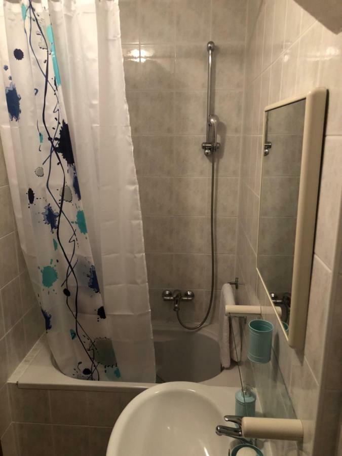 Garsonjera Katarina Appartamento Spalato Esterno foto